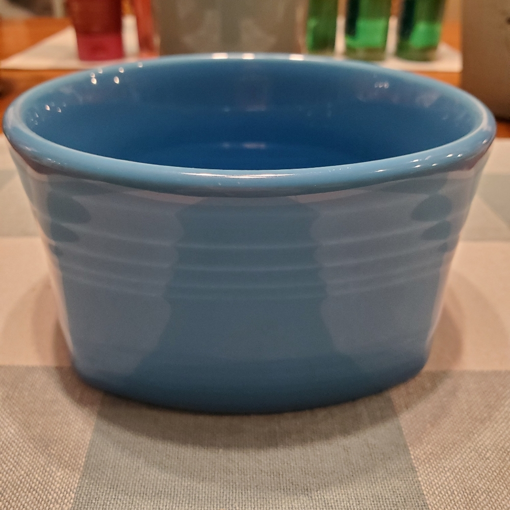 4 FIESTA RETIRED PEACOCK SQUARE BOWLS